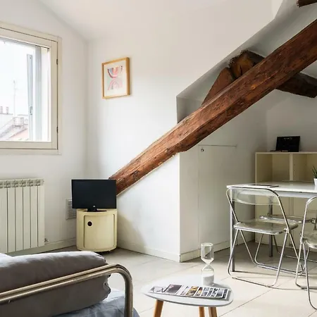 Joivy Top-floor Studio By Vittorio Formentano Park Appartement